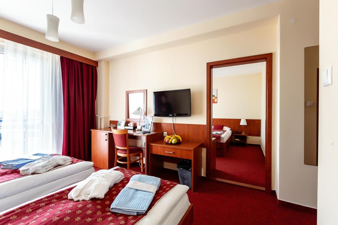Hotel Senec Aqua Resort - Family Friendly 외부 사진